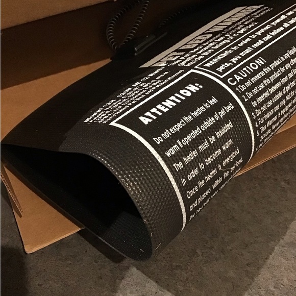 NEW Heated Pet Bed Warmer - Picture 2 of 2